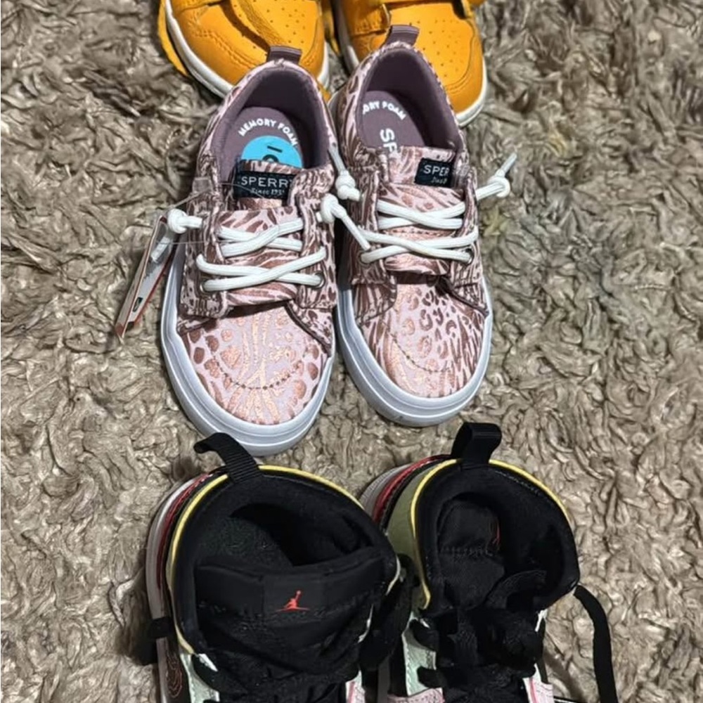 Sperry Pink Sneakers Casual Comfort with tags and 2 pair of Jordan’s